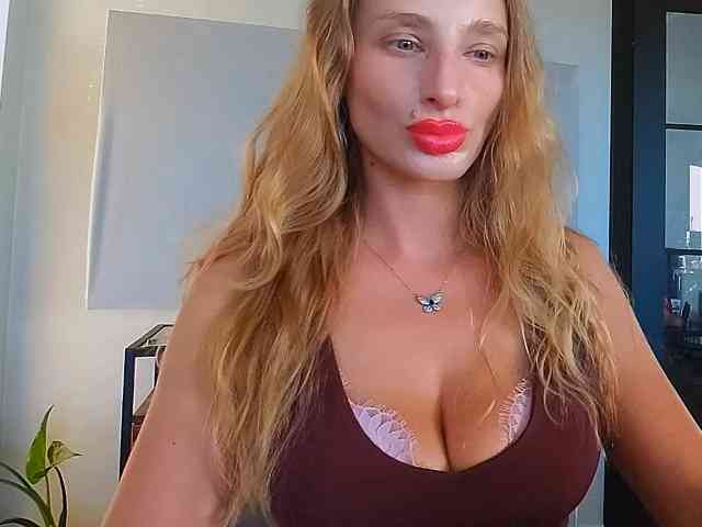 Model: MarilynShow