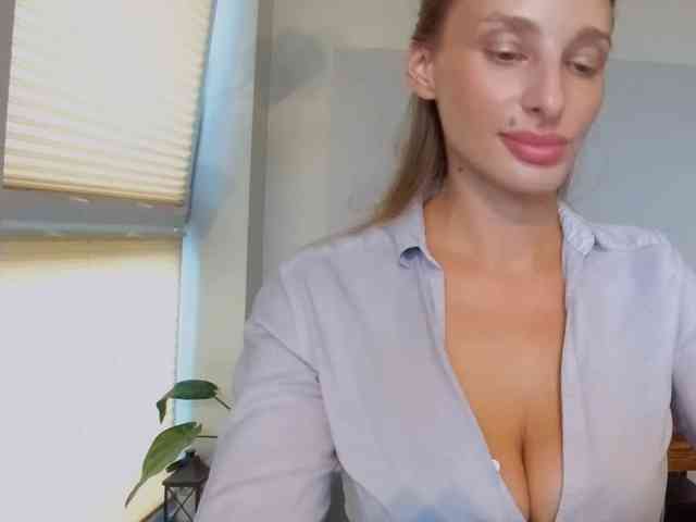 MarilynShow webcam