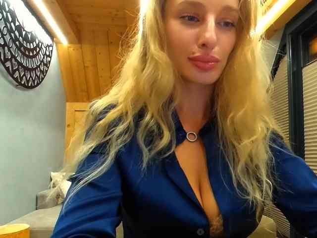 MarilynShow webcam