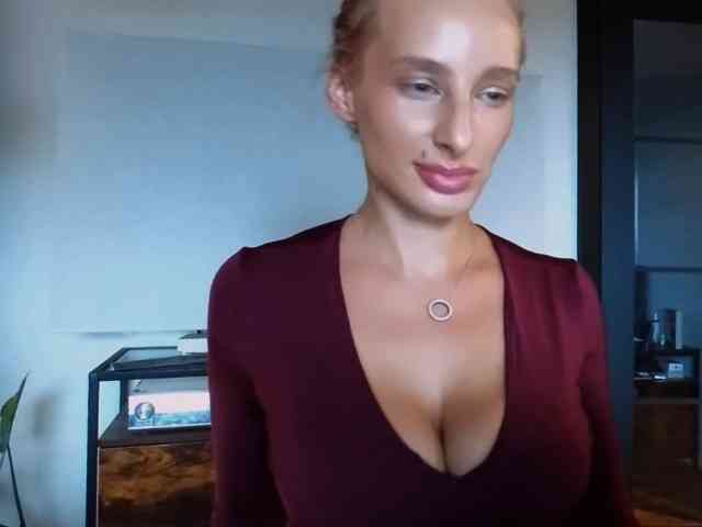 MarilynShow webcam