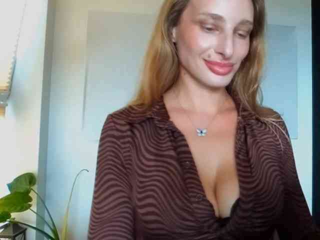 MarilynShow webcam