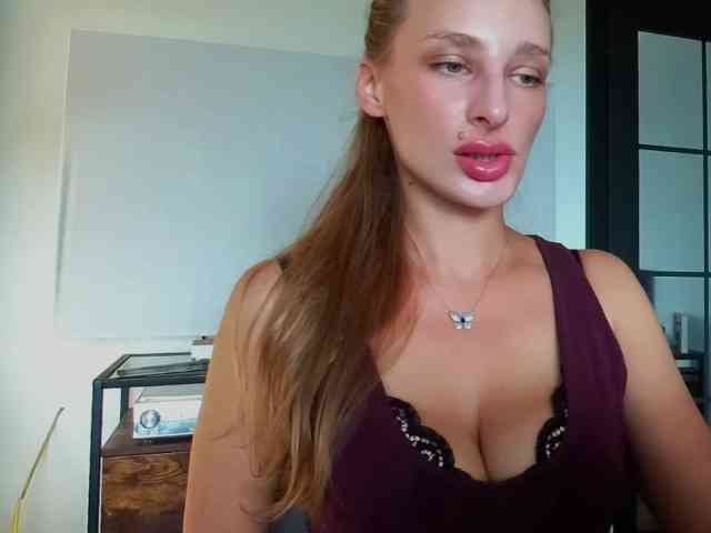 MarilynShow webcam