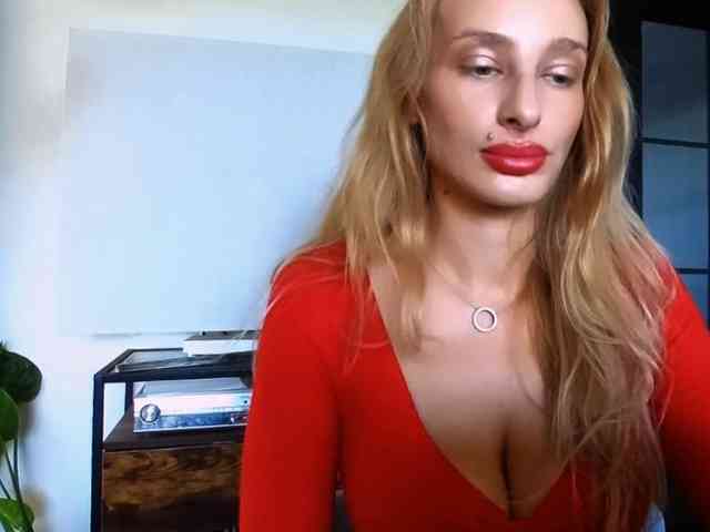 MarilynShow webcam