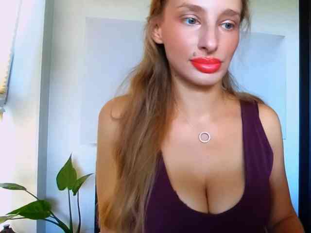 MarilynShow webcam