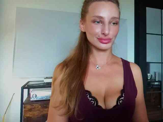 Model: MarilynShow