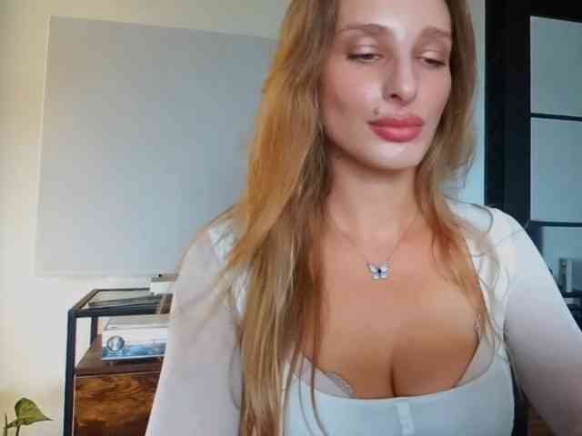 MarilynShow webcam