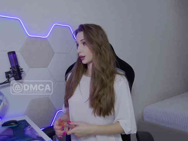 Sky-QueenI Sex Cam Show