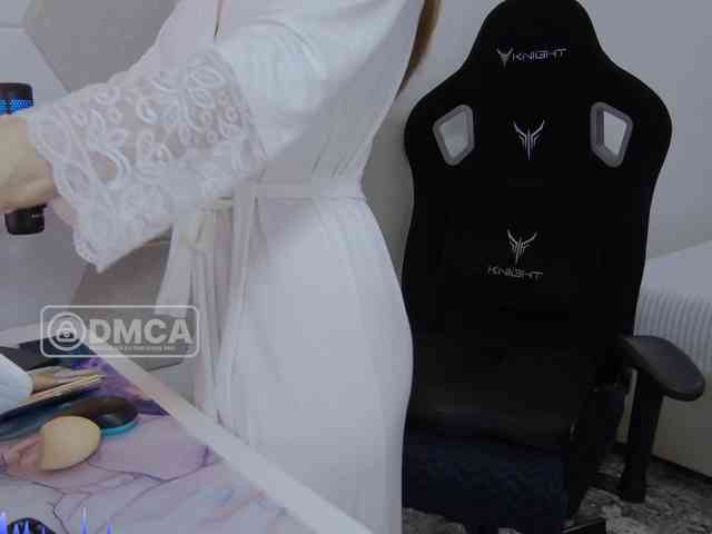 Sky-QueenI Sex Cam Show