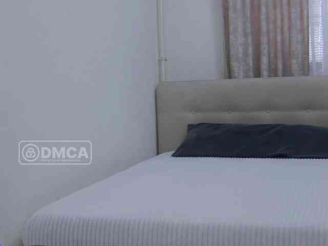 Sky-QueenI Sex Cam Show