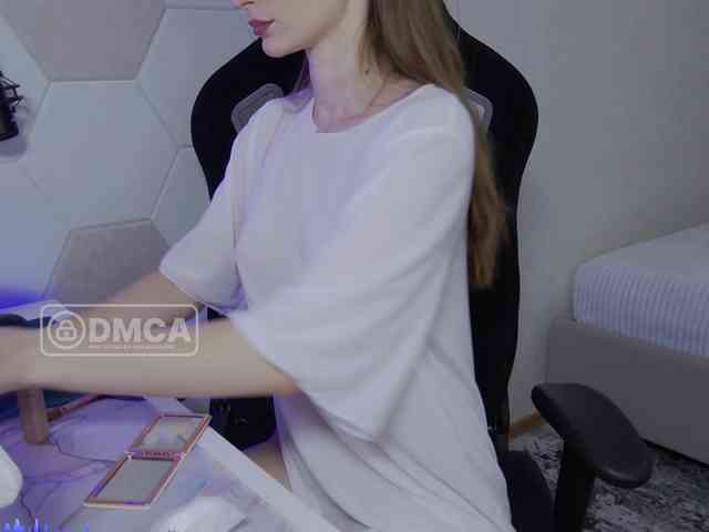 Sky-QueenI Sex Cam Show