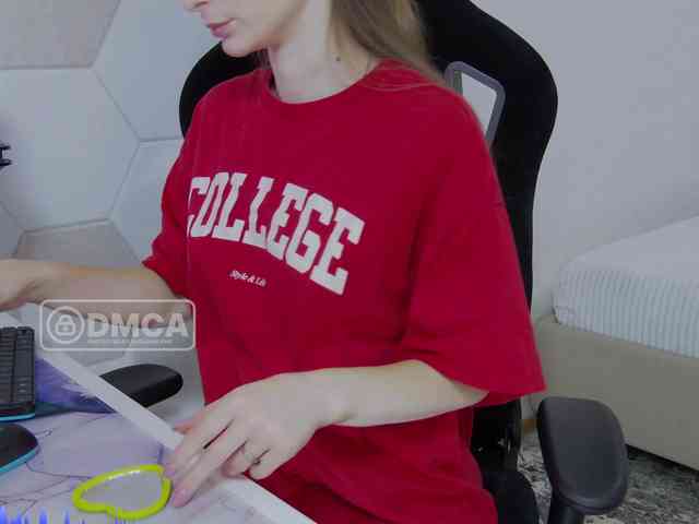 Sky-QueenI Sex Cam Show