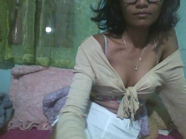 Gloria- live webcam show
