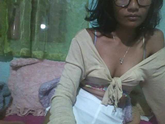 Gloria- live webcam show
