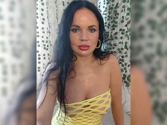 Kirakedi live cam on BongaCams