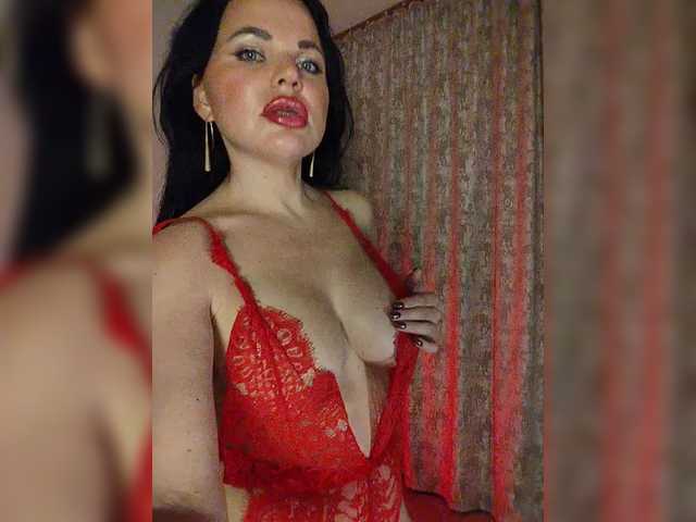 Kirakedi live webcam show