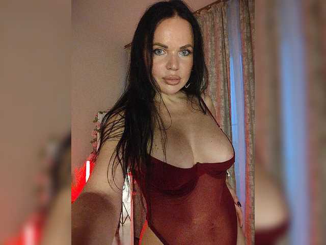 Kirakedi live webcam show