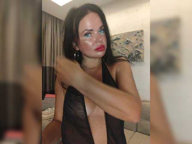 Kirakedi live cam on BongaCams