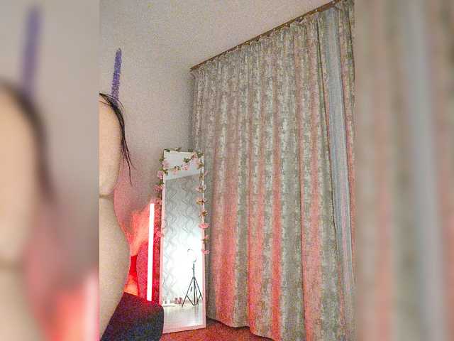 Kirakedi live cam on BongaCams