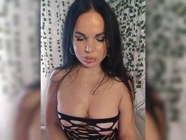 Kirakedi live cam on BongaCams