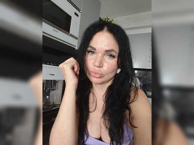 Kirakedi live cam on BongaCams