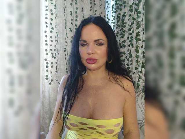 Kirakedi live cam on BongaCams