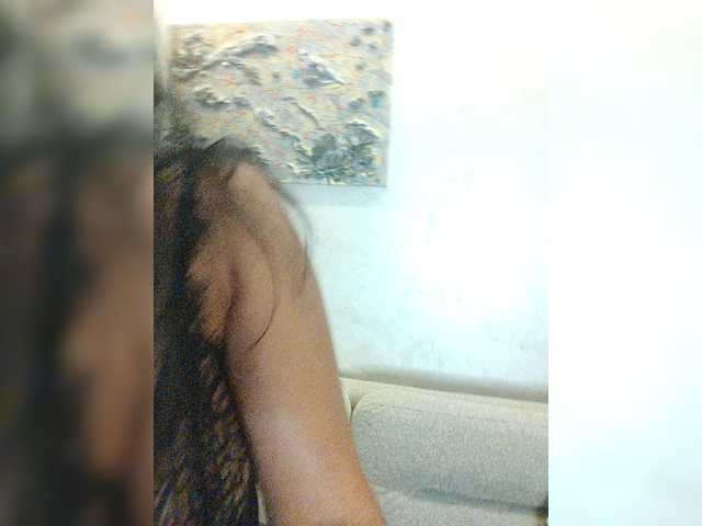 Kirakedi live cam on BongaCams