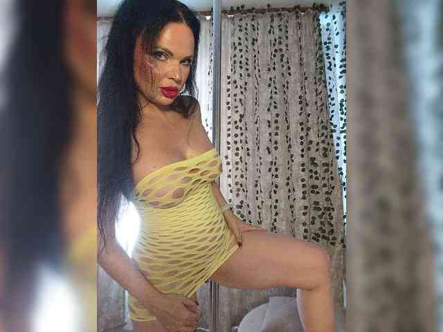 Kirakedi Live Webcam on BongaCams
