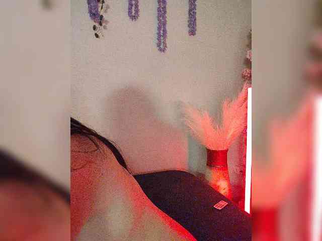 Kirakedi Sex Cam Show