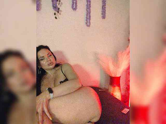 Kirakedi Sex Cam Show
