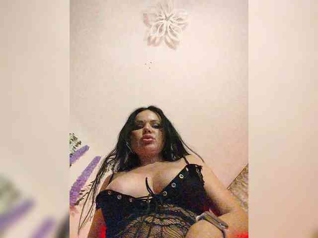Kirakedi Sex Cam Show