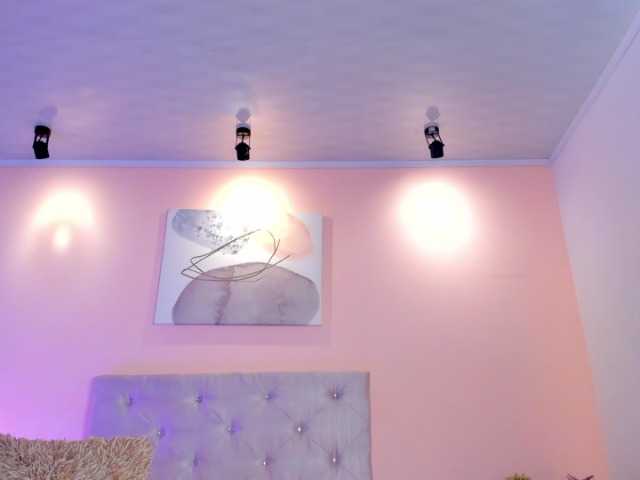 brianathompson live webcam show