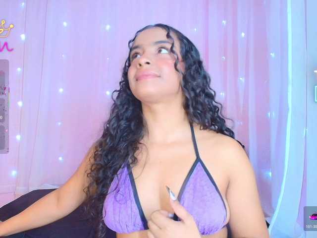 SunnyGilmore live cam on BongaCams