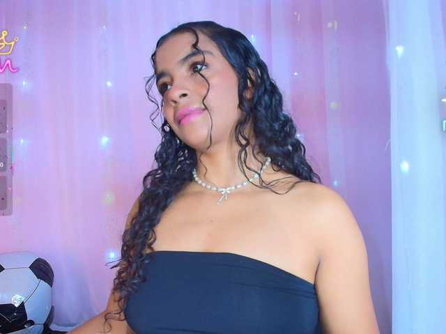 SunnyGilmore live cam on BongaCams