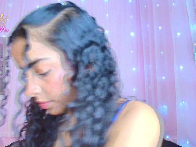 SunnyGilmore live cam on BongaCams