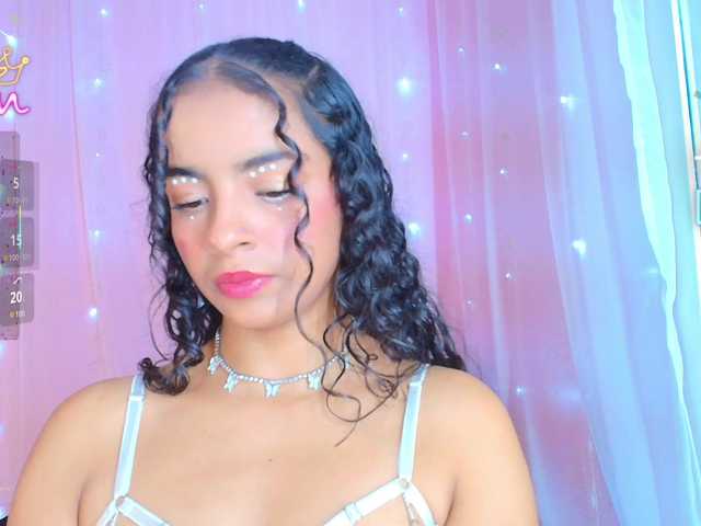 SunnyGilmore live cam on BongaCams