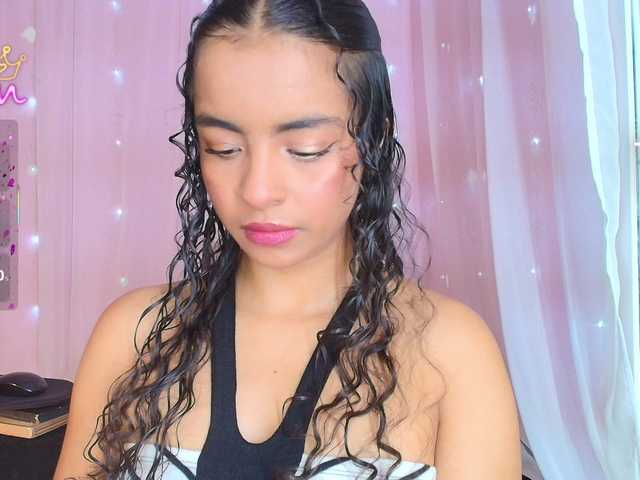 SunnyGilmore live cam on BongaCams
