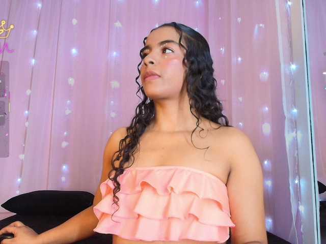 SunnyGilmore live cam on BongaCams
