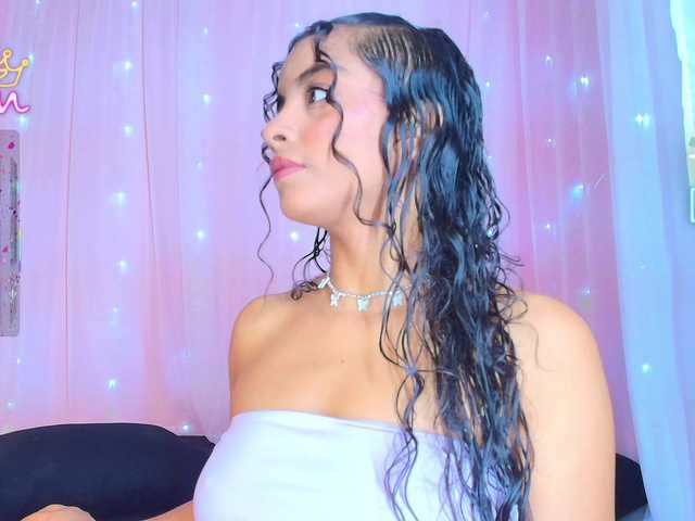 SunnyGilmore live cam on BongaCams