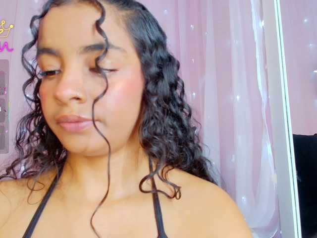 SunnyGilmore live cam on BongaCams