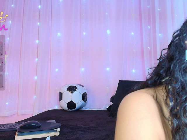SunnyGilmore live cam on UnifiedCams