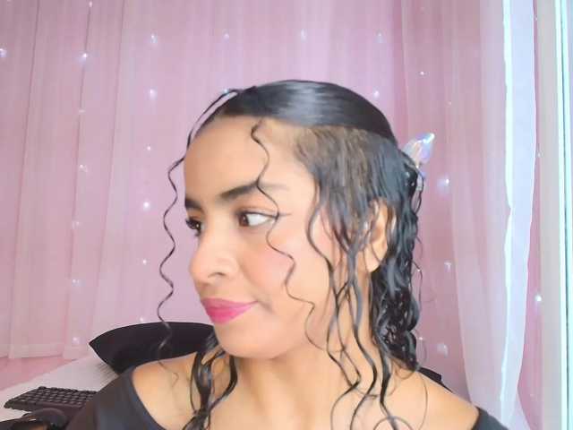 SunnyGilmore live cam on BongaCams