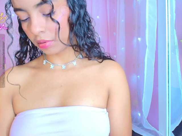 SunnyGilmore live cam on BongaCams