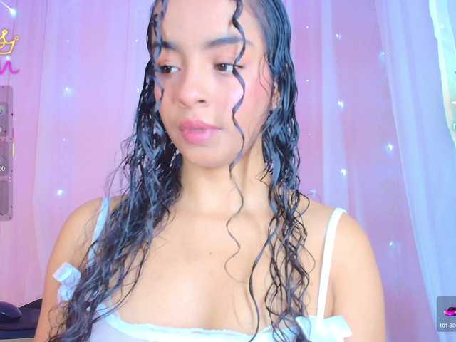 SunnyGilmore live webcam show