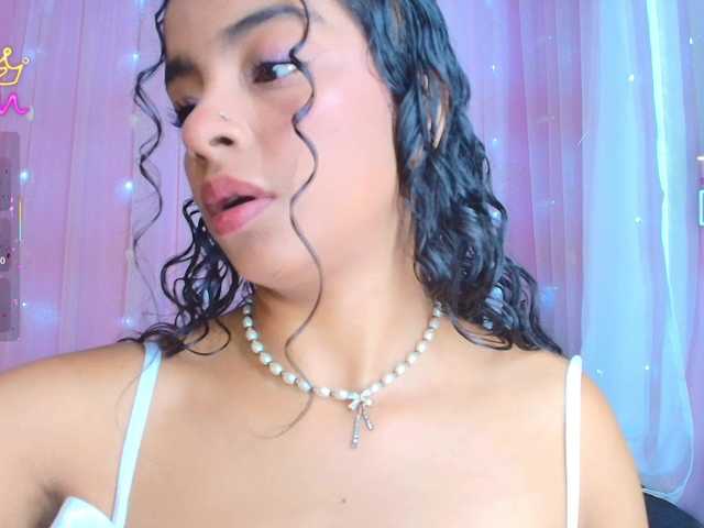SunnyGilmore live cam on BongaCams