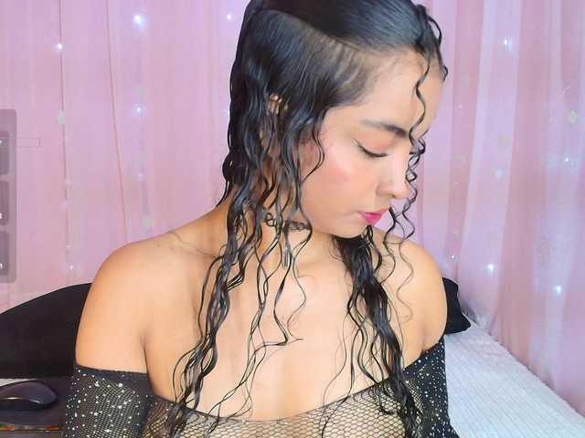 SunnyGilmore live cam on BongaCams