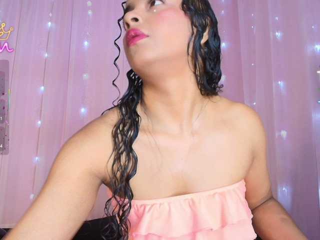 SunnyGilmore live cam on BongaCams