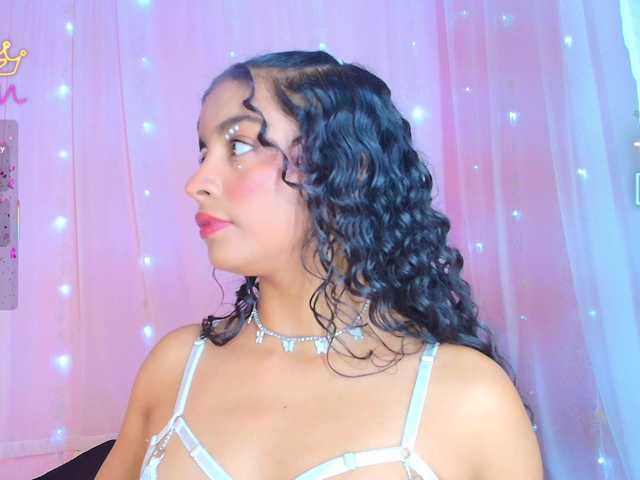 SunnyGilmore live cam on BongaCams
