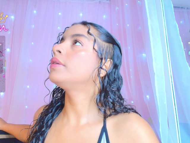 SunnyGilmore live cam on BongaCams