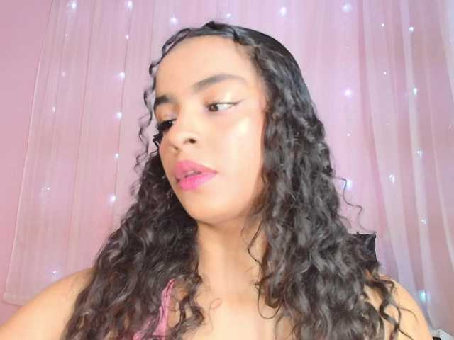 SunnyGilmore live cam on BongaCams