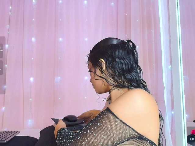 SunnyGilmore live cam on BongaCams